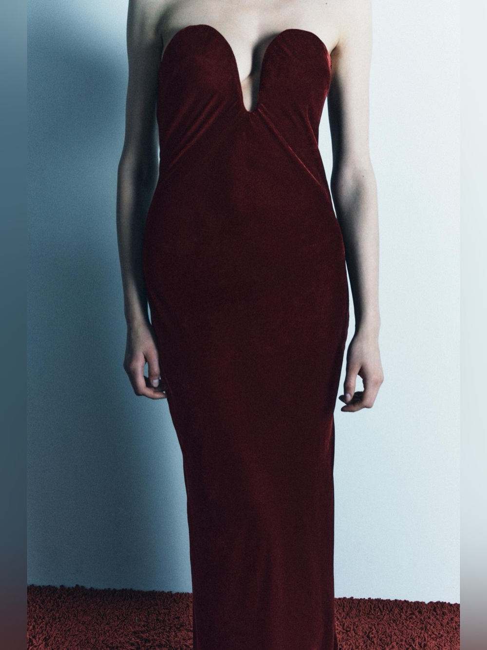NWT. Zara Limited Edition Red Velvet Off-the-Shoulder Long Dress. Size XS.